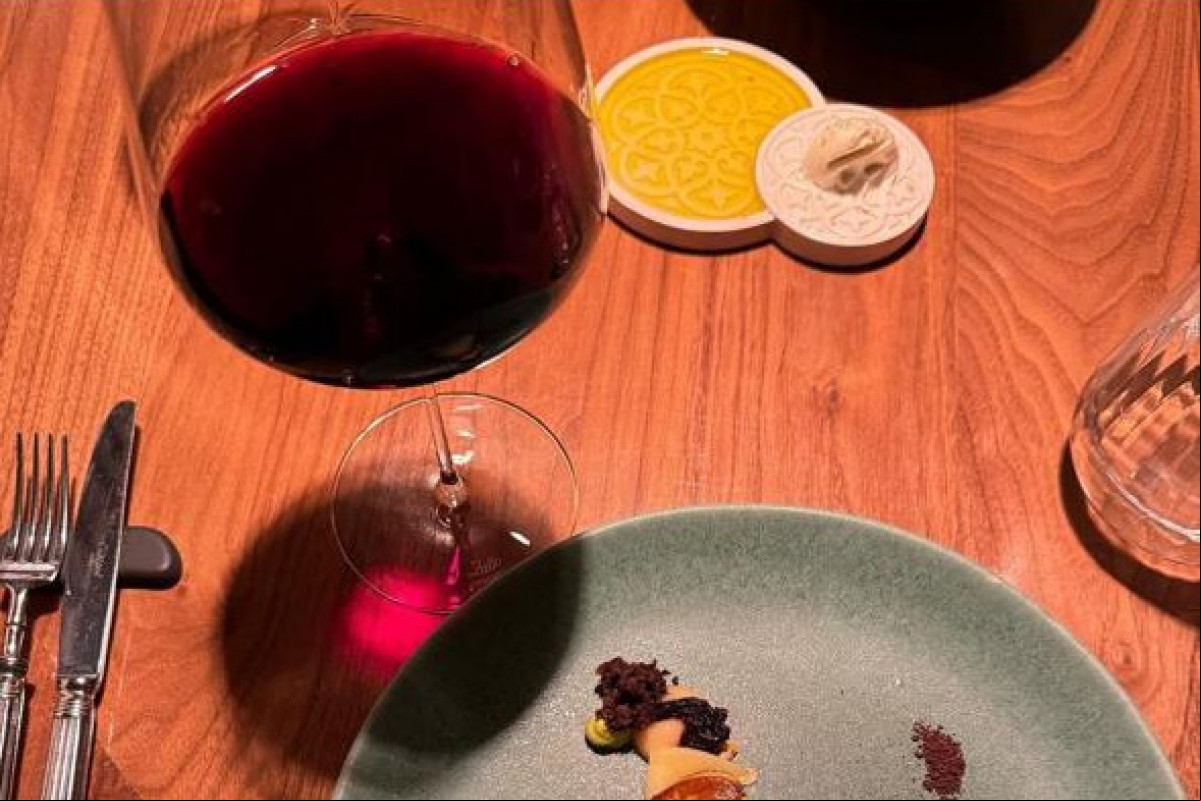 Saulo compartilhou nas redes sociais um dos pratos do menu degustação do Alma, restaurante do chef português Henrique Sá Pessoa 