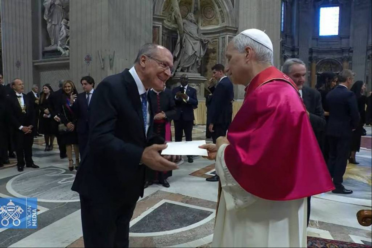 O papa Leão XIV recebeu o vice-presidente do Brasil Geraldo Alckmin /Reprodução/Vatican News
O papa Leão XIV recebeu o vice-presidente do Brasil Geraldo Alckmin /Reprodução/Vatican News
