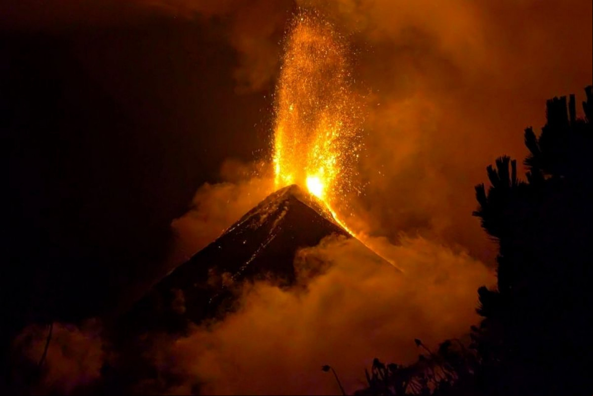 O vulcão de Fuego é um dos três vulcões ativos da Guatemala/Reprodução/Jorge Luis Altuve