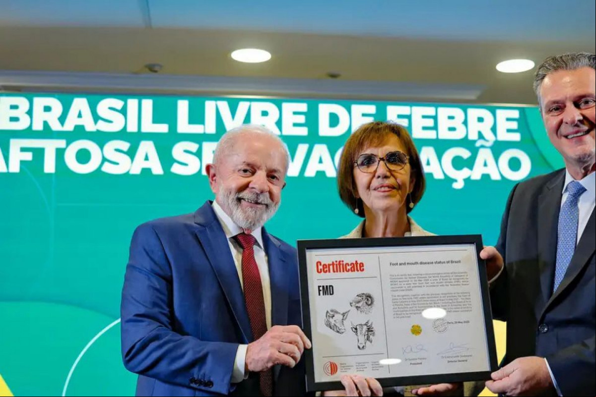 A Organização Mundial de Saúde Animal (OMSA) reconheceu o Brasil como livre de febre aftosa sem vacinação, na última quinta-feira (29), durante a 92ª Sessão Geral da Assembleia Mundial de Delegados da OMSA, em Paris. (Foto: Ricardo Stuckert/PR) A Organização Mundial de Saúde Animal (OMSA) reconheceu o Brasil como livre de febre aftosa sem vacinação, na última quinta-feira (29), durante a 92ª Sessão Geral da Assembleia Mundial de Delegados da OMSA, em Paris./Foto: Ricardo Stuckert/PR