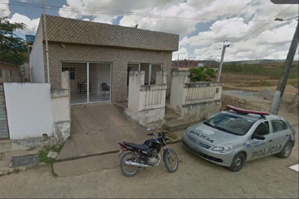 Delegacia de Vertente do Lério, no Agreste de Pernambuco (Reprodução/Street View) Delegacia de Vertente do Lério, no Agreste de Pernambuco/Reprodução/Street View
